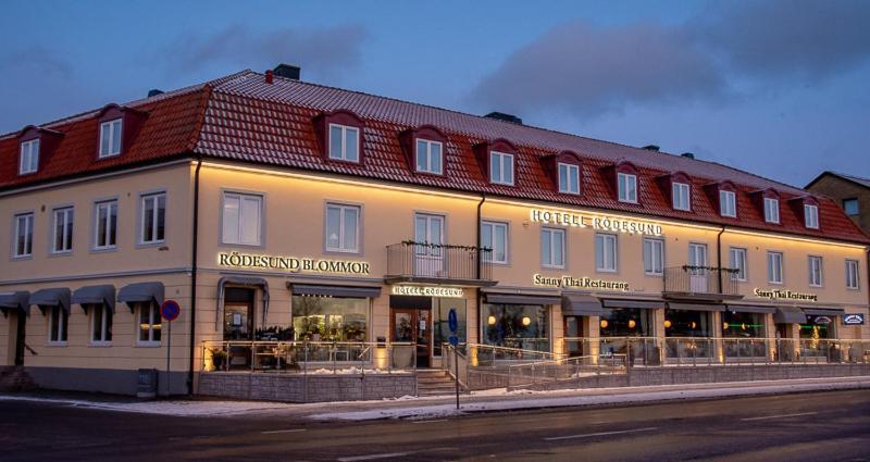 Hotell & Bistro Rodesund 卡尔斯堡 外观 照片